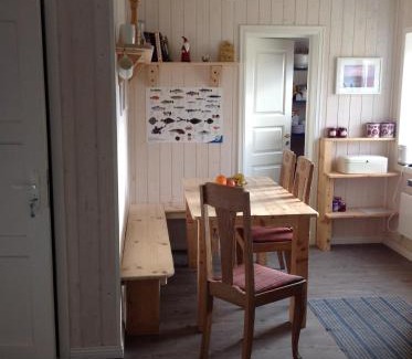 Mehamn Apartment | Family-Friendly Haven: The Blue House at the End of the World