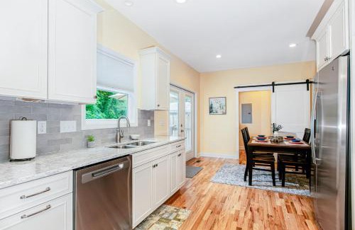 West Side Historic District House | Family-Friendly Retreat at Blue House on Blythe