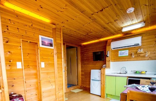 Geoje House | Discover Comfort at Blue in Blue Pension - Rated 9/10