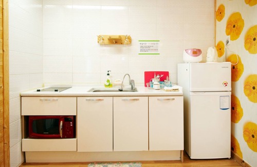 Geoje House | Discover Comfort at Blue in Blue Pension - Rated 9/10