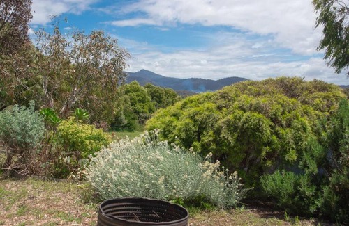 Falmouth House | Discover Blue Lagoon Coastal Retreat - Pet & Child Friendly