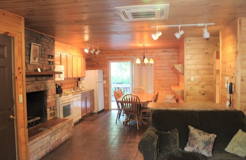 Lake George Hotel | Eco-Friendly Bliss at Blue Lagoon Resort: Guest Rated 9/10