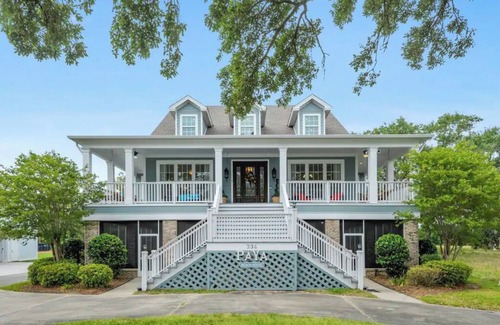 Gulfport House | Experience the Blue Lagoon: Oceanfront Bliss with Pool