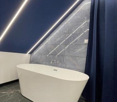 Psie Pole Apartment | Blue Love