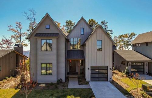Lenoir House | Explore Blue Meadows at Blue Ridge Mountain Club Retreat