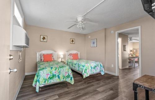 North Myrtle Beach Apartment | Oceanfront Blue Mist Villas Unit 202 in Cherry Grove