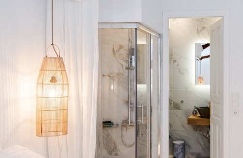 Arachova House | Cozy Blue Mountain Guesthouse in Arachova with Spa Access