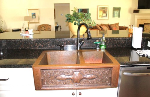 Jones Mills Apartment | Inviting Blue Moon at Diamondhead Resort with Pool & Lake View
