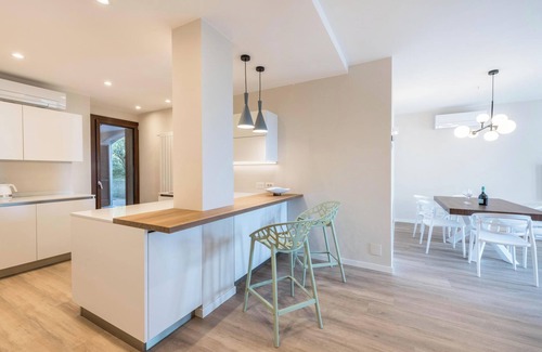 Gardone Riviera Apartment | Blue Moon duepunto0: Lake View with Pool & Spa Access