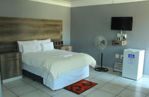Evander House | Blue Moon Guest House