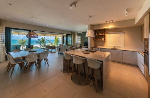 Pointe D'esny Apartment | Blue Nest - Ocean View Apartment with Breakfast Included