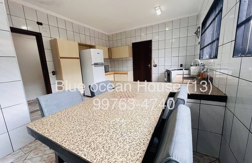 Balneario Cidade Atlantica House | Relaxing Blue Ocean House with Pool and Child-Friendly Amenities