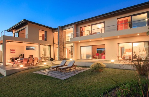 Knysna Villa | Serene Blue Ocean Villa with Breathtaking Sea Views
