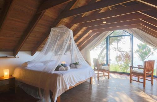 Mosteiros House | Relaxing Cottage with Ocean Views - 4 Star, Guest Rated 8.6