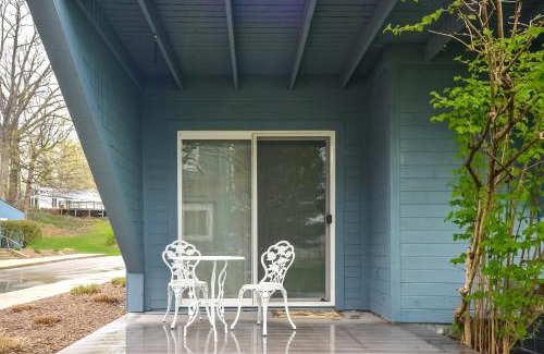 South Haven Apartment | Discover Blue Orchid: Family-Friendly Oasis with Pool Access