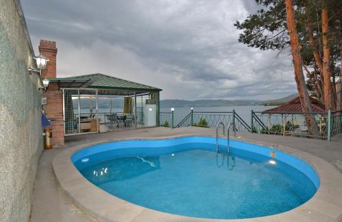 Kaputan Villa | Blue Panorama Sevan