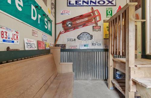Lead House | Experience Blue Pine Retreat: 4-Star, Pet-Friendly Haven