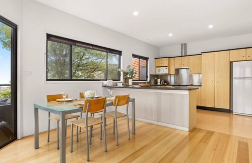 Vincentia House | Blue Point House by Experience Jervis Bay