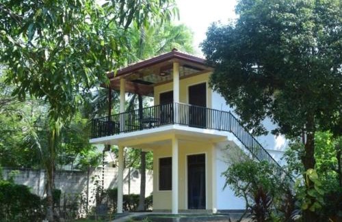 Tangalle House | Captivating Blue Point Rest with Private Beach and Ocean Views