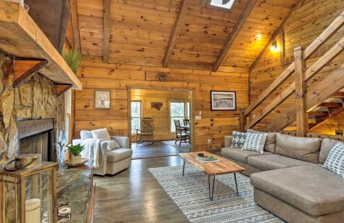 Cherry Log House | Inviting Blue Ridge Cabin with Hot Tub & Game Room