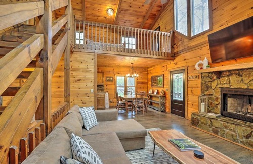 Cherry Log House | Inviting Blue Ridge Cabin with Hot Tub & Game Room