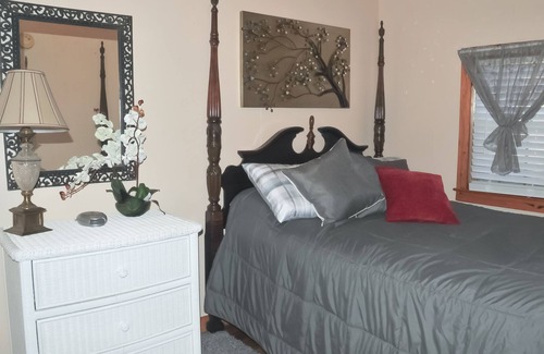 Patrick Springs Cottage | Blue Ridge Mountain Getaway