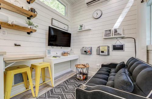 Old Fort Apartment | Blue Ridge Mountain Tiny Home Escape to Nature!