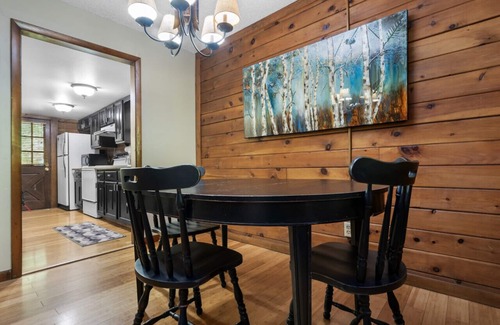 Blowing Rock Cabin | Idyllic Blowing Rock Cabin with Hot Tub and Fishing Access