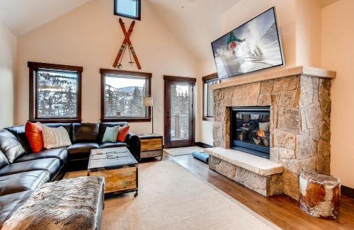 Willow Grove Apartment | Ideal Blue River Condo Unit 203 - Child Friendly Retreat
