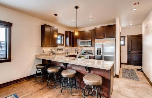 Willow Grove Apartment | Ideal Blue River Condo Unit 203 - Child Friendly Retreat