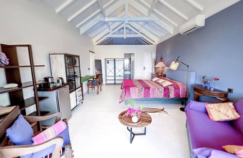 Grand Case House | Blue Room in Villa Diamant: Poolside Oasis with Sea Views
