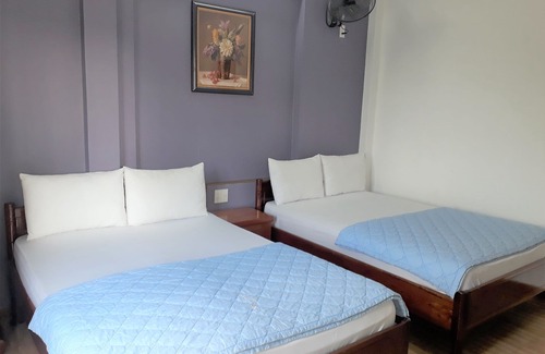 Vinh Hai Hotel | Budget-Friendly Stay at Blue Sea 2 Hotel with Breakfast!