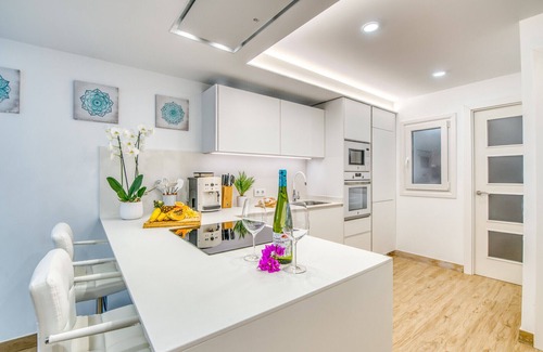 Alcudia Apartment | Oceanfront Blue Sky Apartment with Spectacular Sea Views