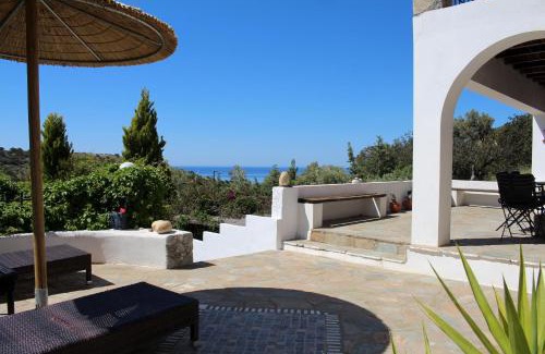 Triopetra House | Discover Blue Stone: Pet Friendly with 10/10 Guest Rating