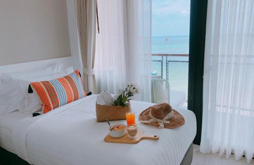 Koh Tao Hotel | Serene Blue Tao Beach Hotel - SHA Plus with Ocean Views