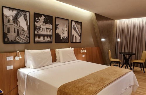 Teresina Hotel | Discover Blue Tree Towers Rio Poty with Pool and Spa Access