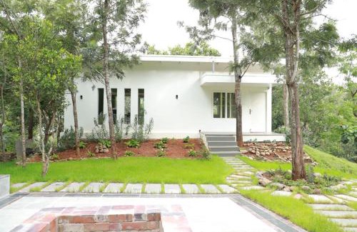 Yercaud Villa | Experience Blue Valley Estate - Mountain View Villa Awaits