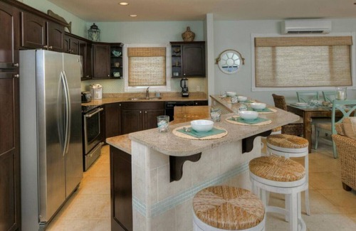 Estate Enighed Condo | Blue View: Walk to Cruz Bay with Family-Friendly Amenities