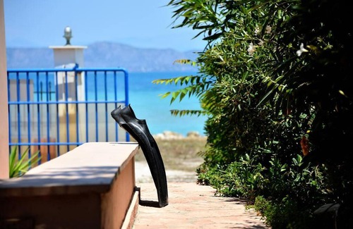 Assos-Lechaio Villa | Oceanfront Villa with Breathtaking Bay Views in Lecheo