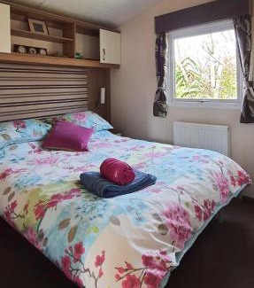 Dawlish Warren Cabin | Discover Blue Water Breaks - Dawlish Warren with Ocean Views