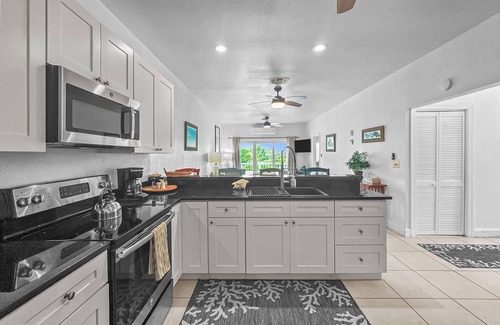 Treasure Cay Condo | Family-Friendly Blue Water Paradise: 3-Bedroom Condo Awaits