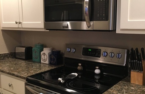 Corpus Christi Condo | Unforgettable Blue Waves Beach Resort: Family-Friendly Escape