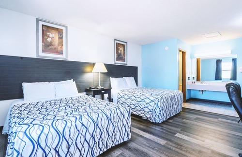 Wellington Hotel | Family-Friendly Sky Palace Inn & Suites with Kitchen Amenities