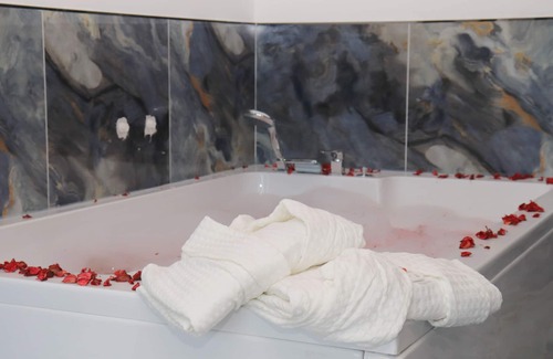 Atakum Bed & Breakfast | Discover Comfort at Blueay Butik Otel with Great Amenities