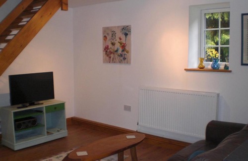 Thistley Green House | Relaxing Bluebell and Appletree Cottages for Family Getaways