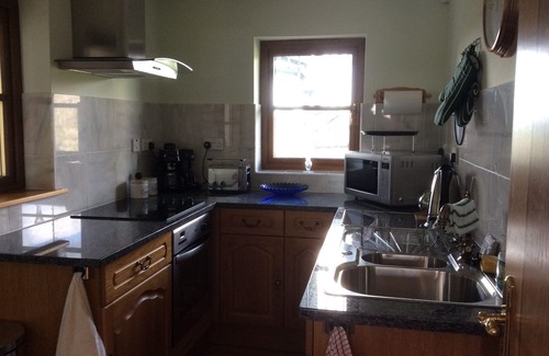 Probus Apartment | Bluebell Apartment Suite with separate lounge area