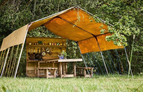 Cullompton RV Rental | Enchanting Camping Retreat in 13 Acres of Meadow