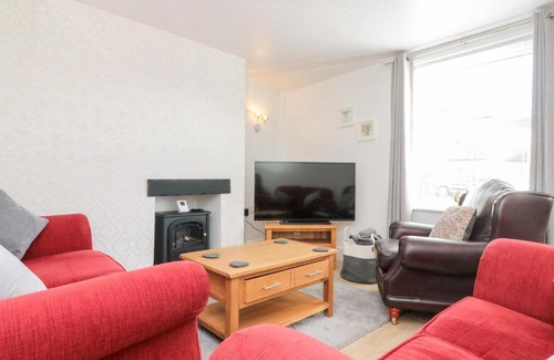 Flamborough House | Pet-Friendly Bluebell Cottage with a Perfect 10/10 Rating