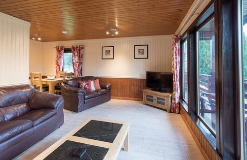 Newton Stewart House | Bluebell Lodge 2 with Hot Tub, Newton Stewart