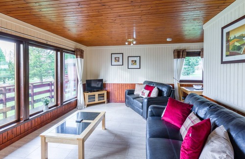 Newton Stewart House | Bluebell Lodge 4 with Hot Tub, Newton Stewart